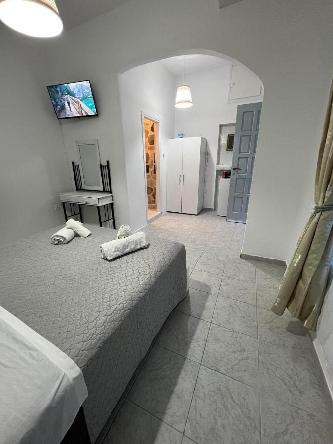 Zolfo Antico Beach Apartment Perissa Exterior foto
